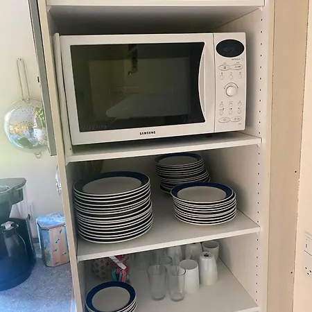 Holiday home Beautiful In With 3 Bedrooms And Wifi *