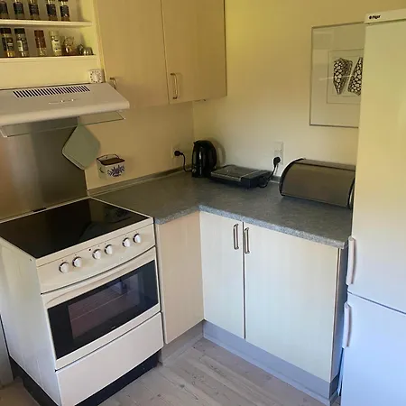 Beautiful In With 3 Bedrooms And Wifi Holiday home *